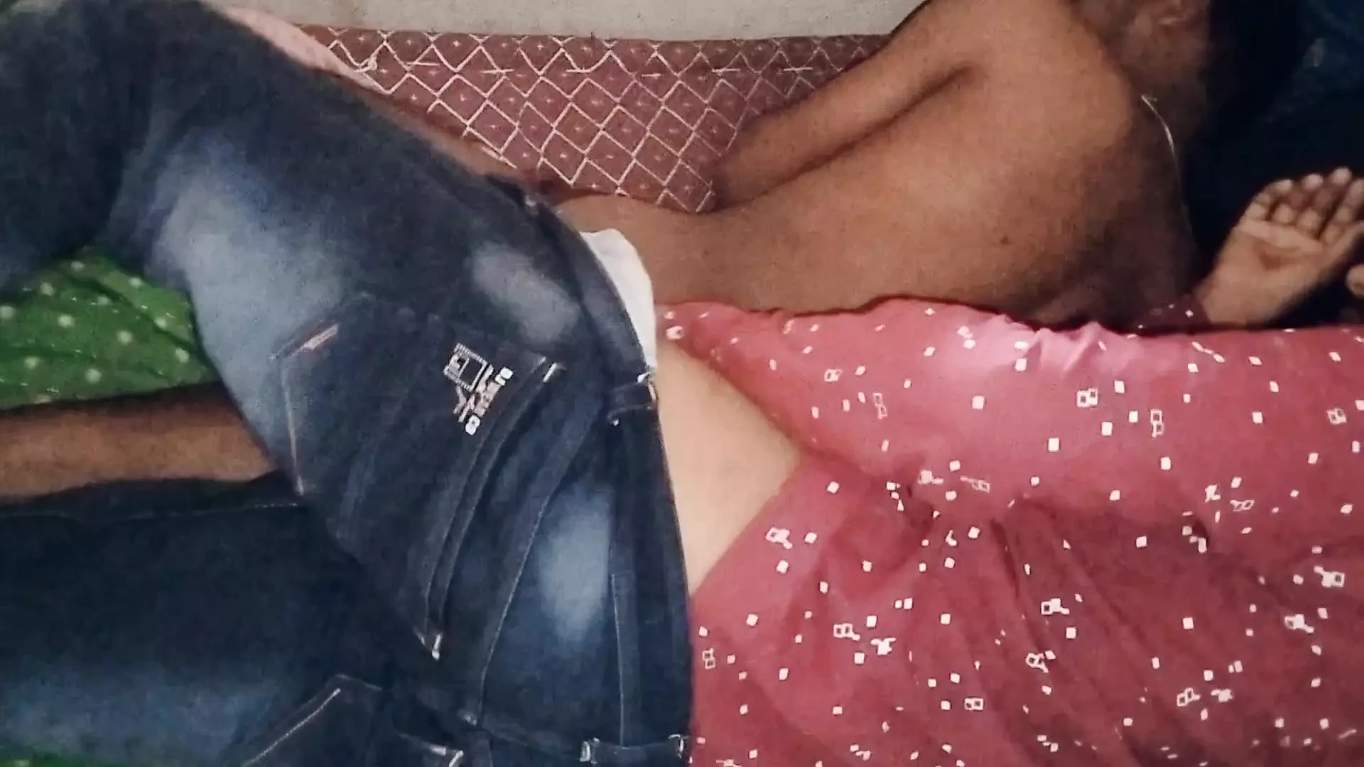 Indiano gay Sta correndo fuori e ho cercato di fare sesso
