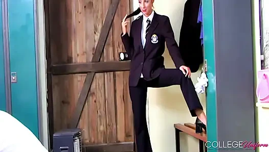 Pemotretan Bts menampilkan Victoria James