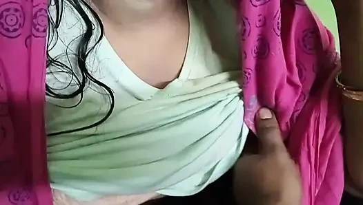 Bugün üvey kız kardeşimi takma yarakla siktim ve çok eğlenceliydi