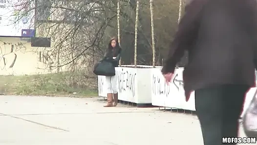 Gestrandete teenager - Gib mir eine fahrt, ich gebe dir auch eine, gina devine liebt großen schwanz