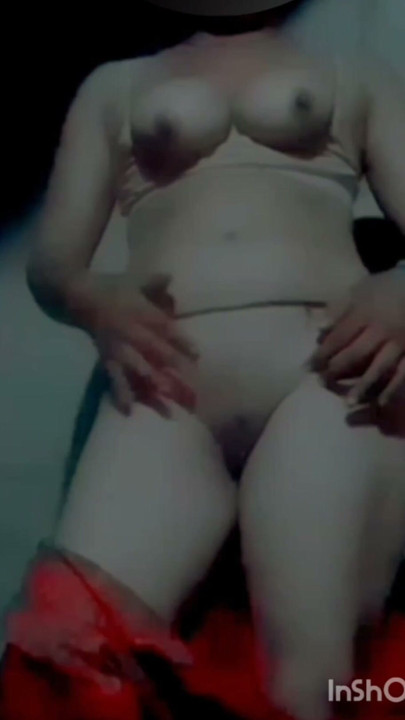 Nice hot desi beautiful girl removes all the clothes from her hot sexy body and gets a lot of enthusiasm | Clip 1