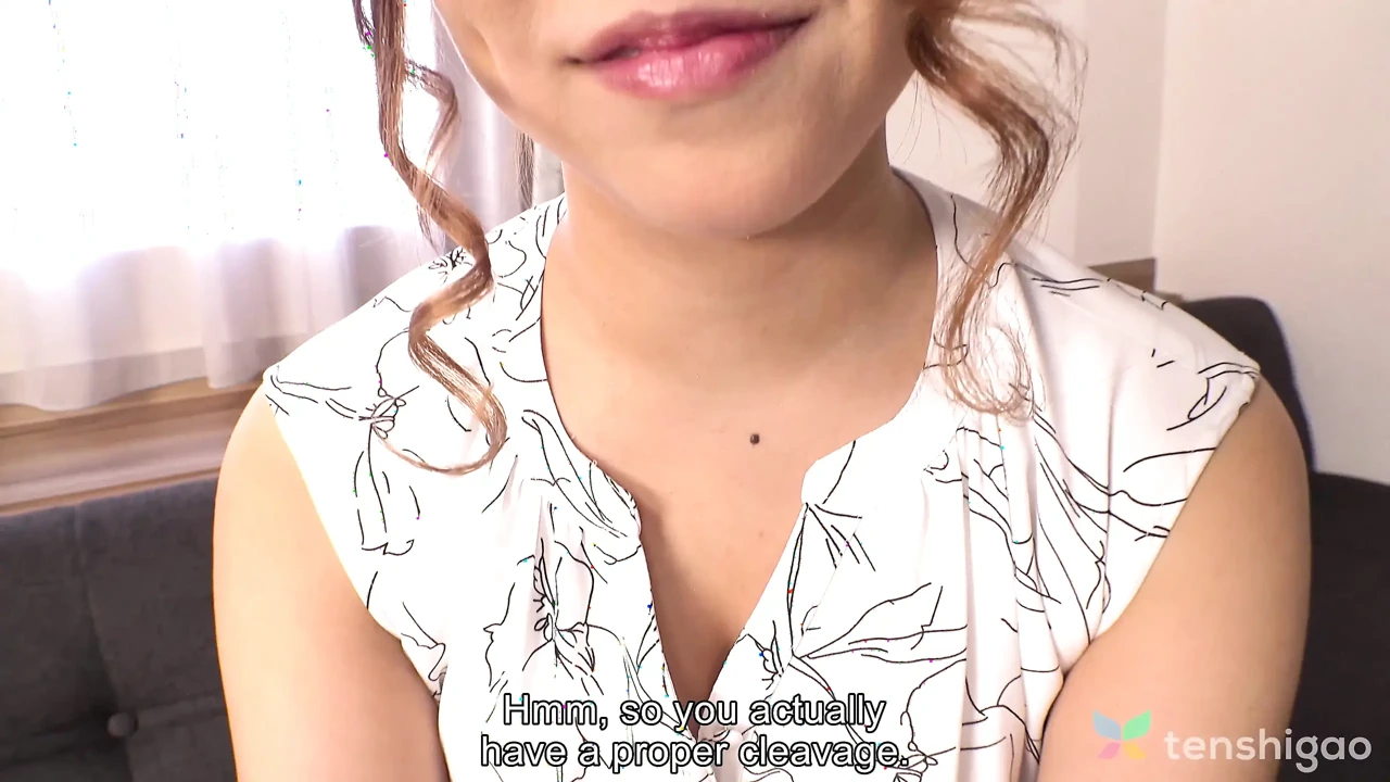 College Girl Yukari Mori Comes to Visit Us at Our Hotel Room for a Sexual Encounter