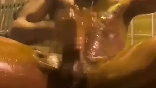Yağlı siyah kral yarak
