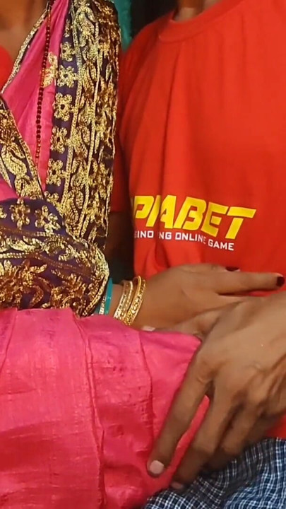 Üvey kız kardeşimin kırmızı sharee roamtikng evde çok sikiliyor tam fuk desi romantizm Hintçe seksi video x hamaster yeni son seks | Klip 1