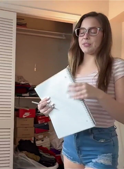 Thick Brunette Stepsister Need Help with Art Class