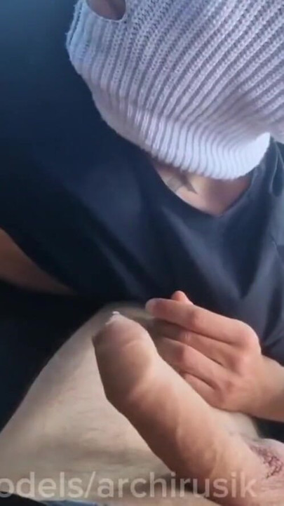 An 18-year-old passing teenager sucked all the cum out of dady cock right on the street near the river | Clip 1