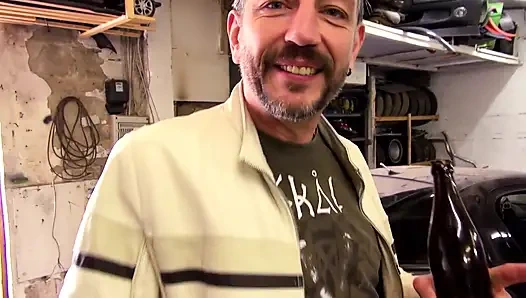 Pemburu ibu rumah tangga - ibu rumah tangga jerman yang sange dilacak dan dientot mentah-mentah di rumah