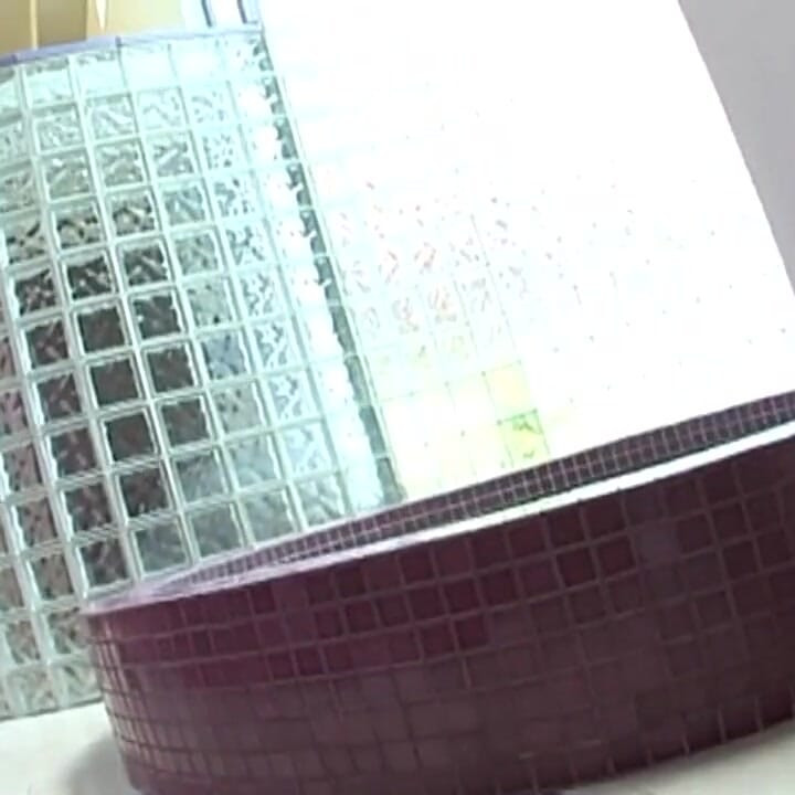 Um pau preto muito grande para uma morena puta com tesão e molhada