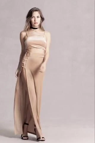 Modelo de saia longa