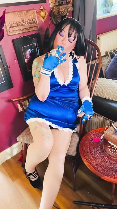 Tina Snua Chain Smokes 2 Cork Cigarettes In Satin With Gloves & Jewellery! - British Mature Smoking Smoker