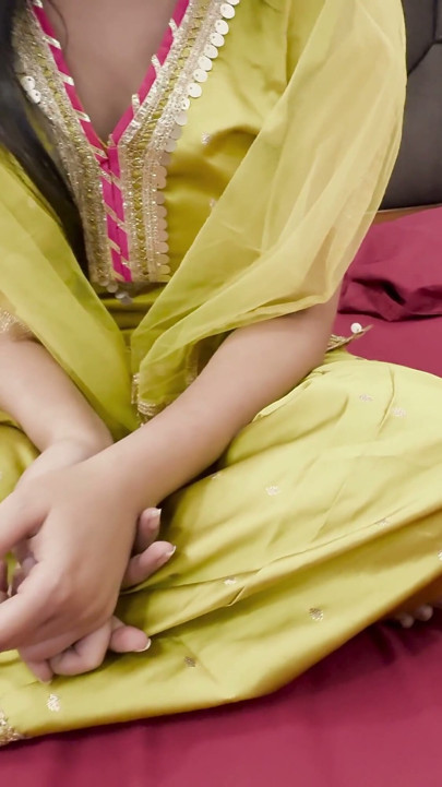 Hostel Se Aayi Choti Behen Ke Sath Erster Sex Kiya