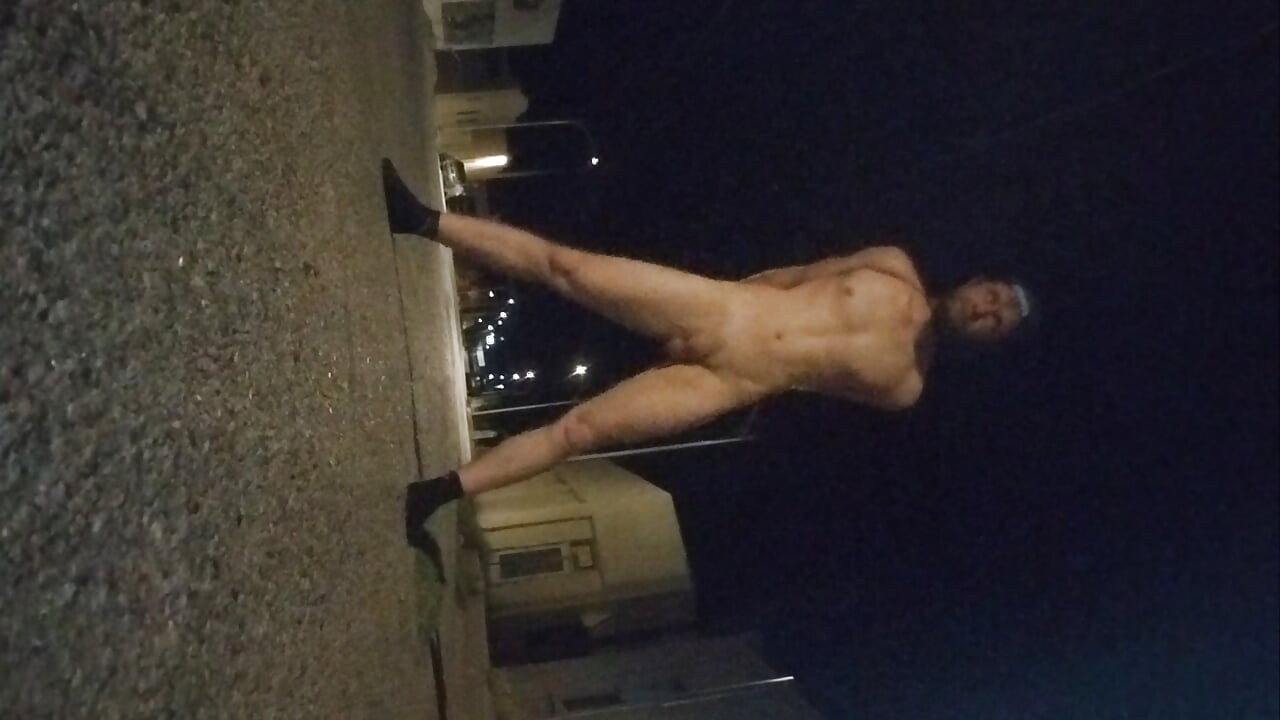 LilSissybitchboi following online Dominatrix orders
