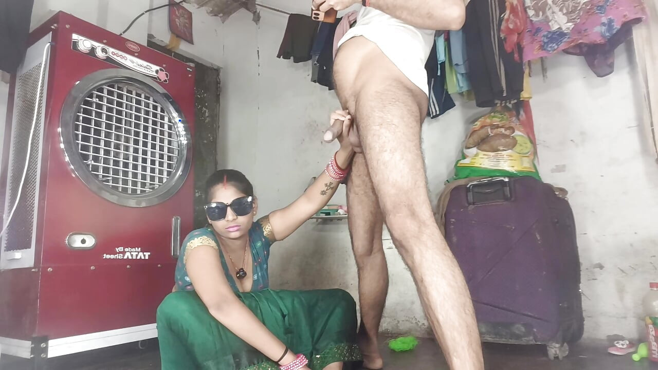 StepSister hit ass, sucked his cock from stepbrother's cock and sucked water from his cock Hindi audio