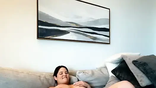 Live Stream with Dani Valentina