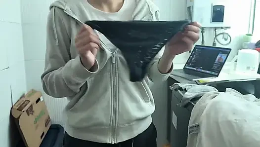 Лесбиянки, трахающиеся в своём белье, Calvin Klein