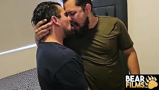 Bearfilms Horny Tony Topmasag Barebacks Chris Vers Horny Ass