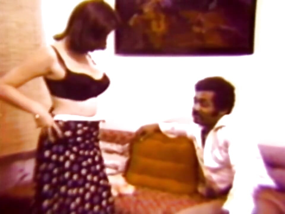 Vintage sex for two sexy sluts