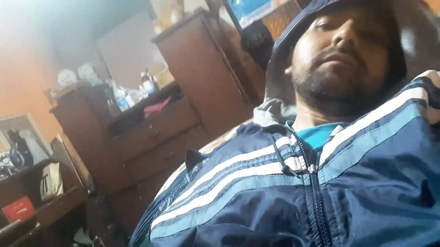 I CUM AND PLAY WITH TWO BEARS