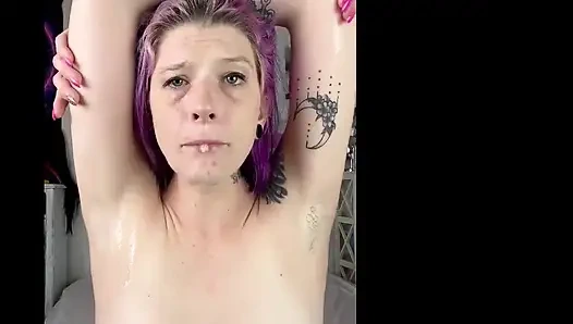 Behaarte achselhöhle, spuckspiel