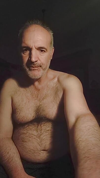 Oh, ich habe an diesem Juniabend zu viel Lust zu ficken.