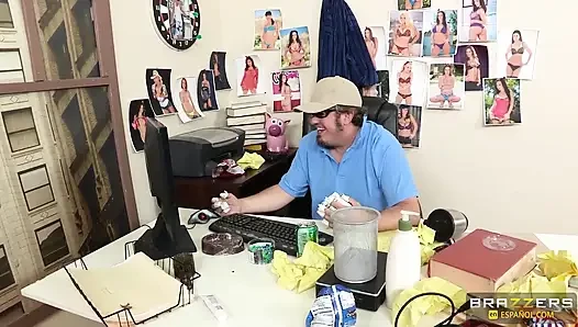 Brazzers - Woody’s Viral Scheme Sabotaging Johnny Sins to Fuck Veronica Rodriguez