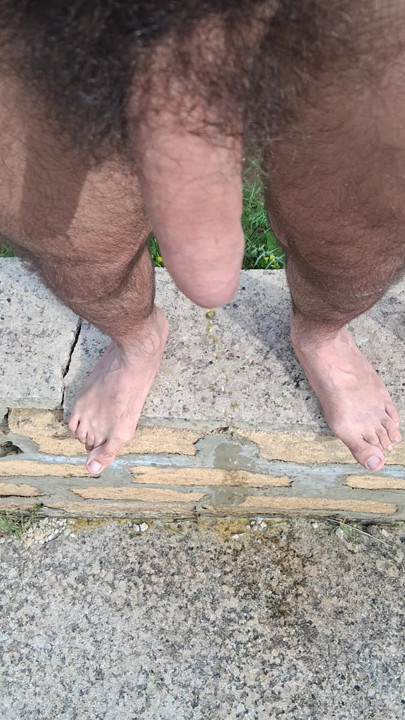 Outdoor piss with soft cock