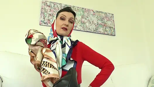 Latihan headscarfmu bagian 2, lady victoria valente