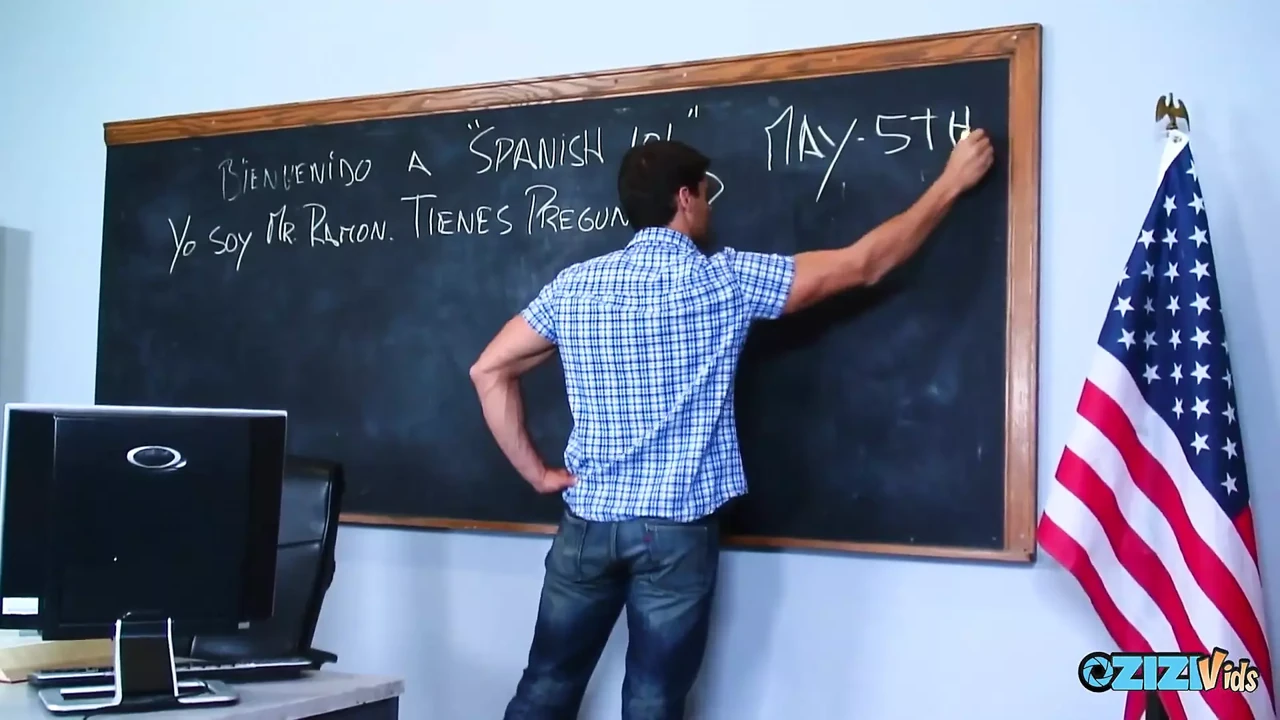 The teacher spends the detention with the blonde who is eager to get dicked down