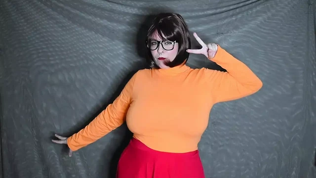 Velma Cosplay strip