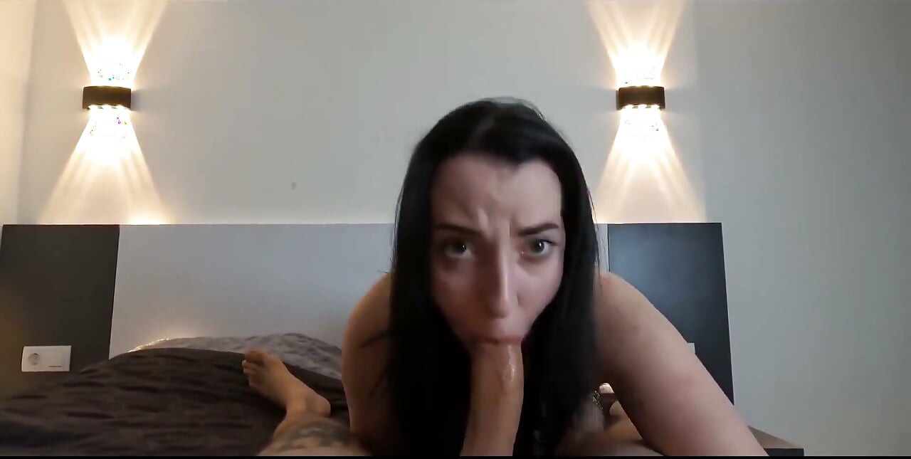 Duro pov sexo oral com porra no meu rosto