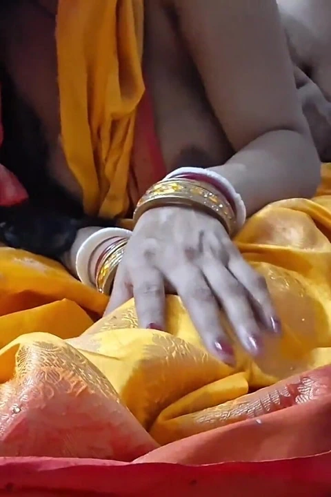 和她的男友的第一个新婚之夜