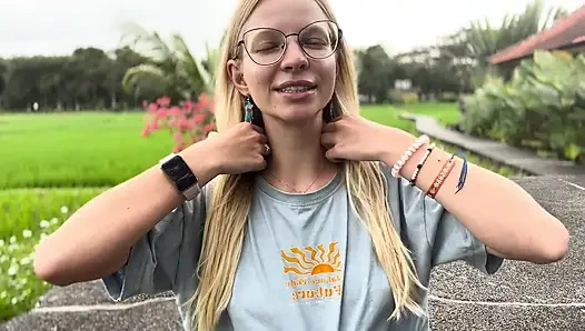 How an AI girlfriend can help you (or break you)