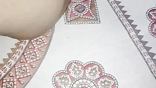 Mujhe mota lund chahiye koi hai jo mujhe kala or lumba