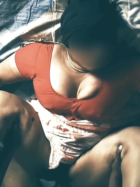 dekhne ka bindu saari men seksi desi aanti ka sankalan vidiyo