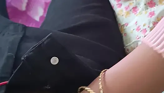 Momen rahasia pembantu rumah tangga dengan romansa penuh dengan suara telugu yang cantik