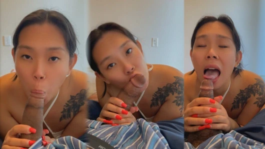Sexy asiatisches mädchen gibt schlampigen blowjob ABSPRITZEN IN DEN MUND
