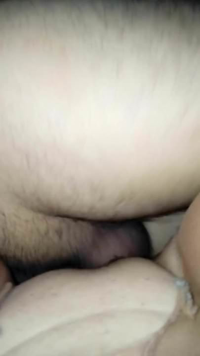Masturbation in glänzenden Strumpfhosen