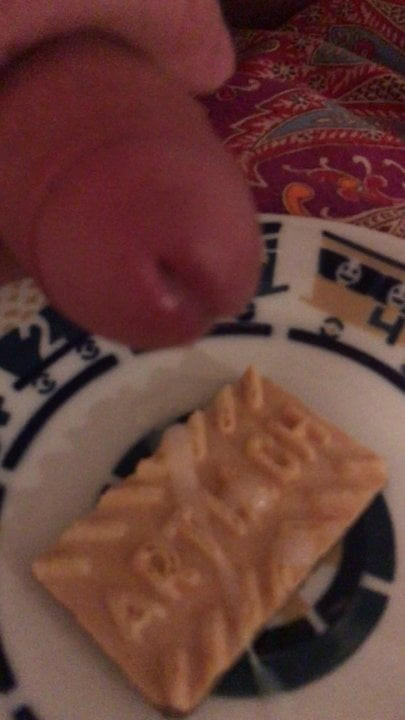 Swallowing cum with a cookie
