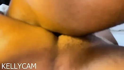 ISTRI DIENTOT SAMA SUAMI TETANGGANYA SAAT KUNJUNGAN PERTAMA KALI FINGERING SAMPAI MUNCRAT