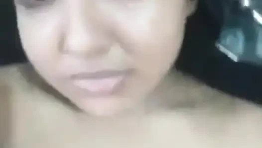 Saf Hintli desi seksi bebek Soniya kendimi sikiyor
