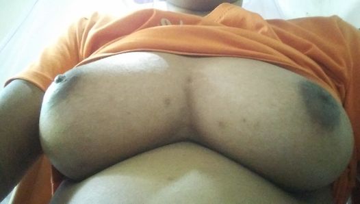 Indian Desi Bhabhi pokazuje jej cycki, tyłek i cipki 28