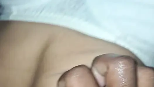 Mere Pati Ne Meri Chut Ragad Ragad Kar Mujhe Maza Diya