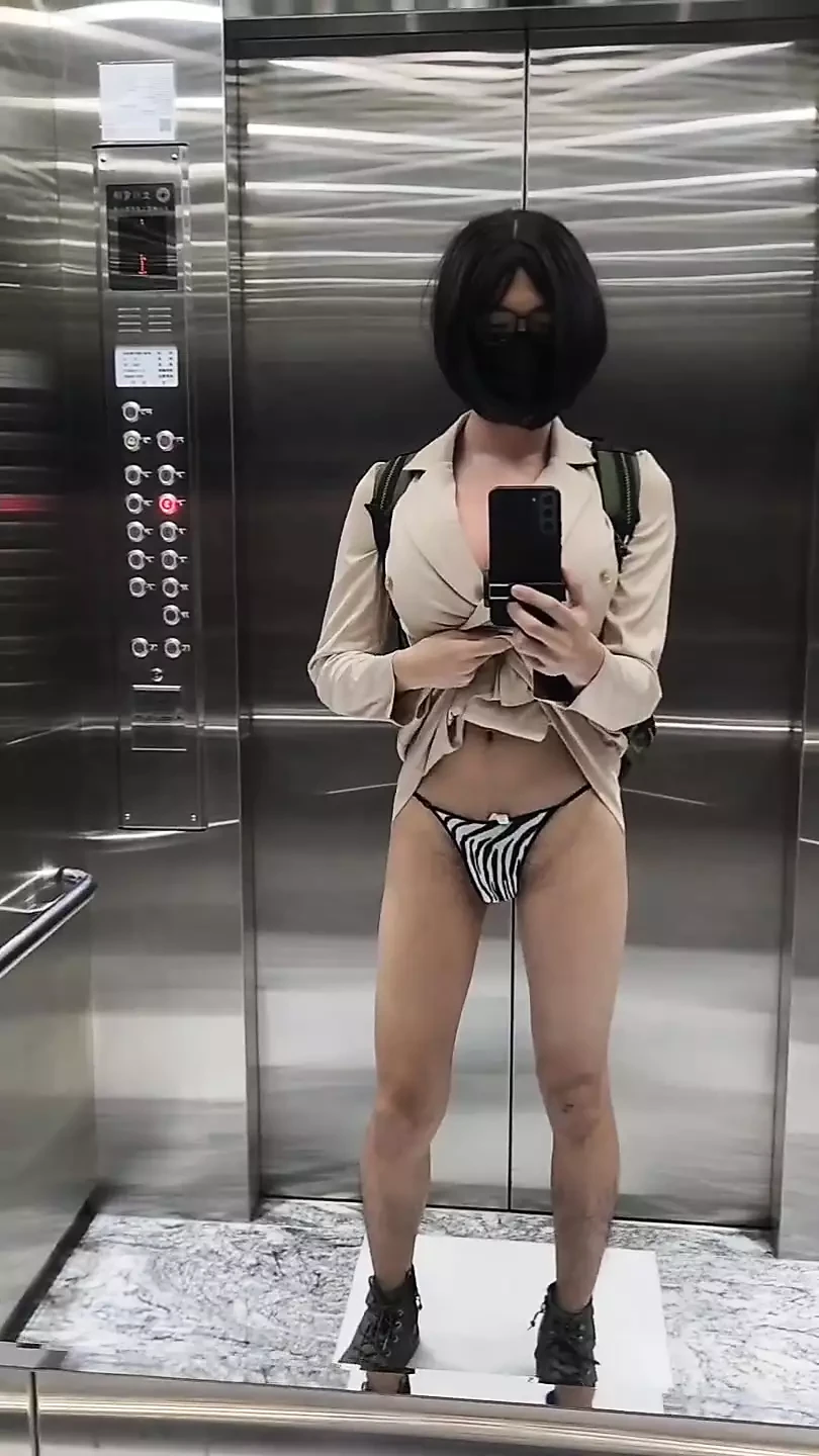 Cumming at parking lot toilet !! Exhibitionist Gina play in public