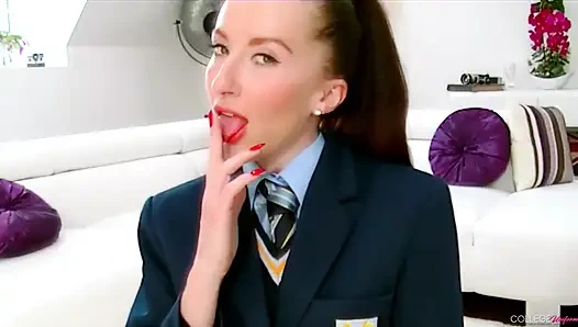 Alat coli bareng sophia smith