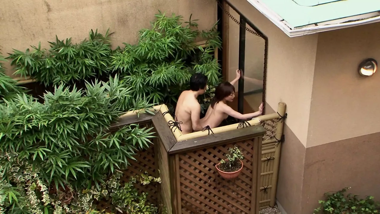 JAPANESE HOT SLUT ENJOYS A FACIAL AFTER SUCKING AND FUCKING