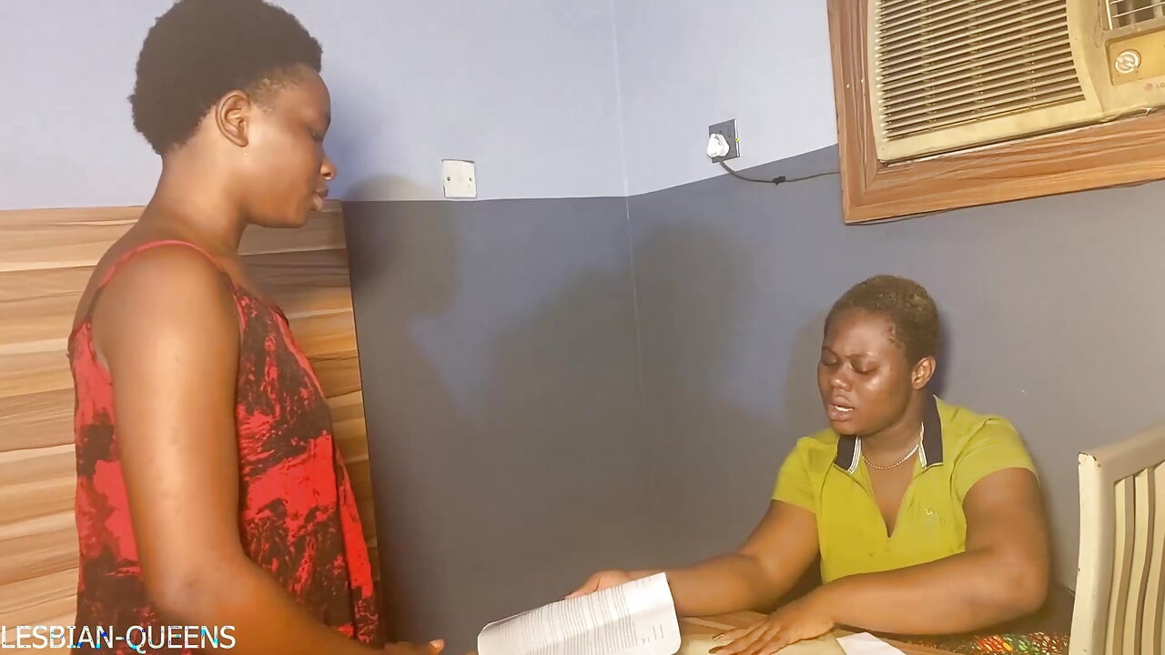 JILAT KAMAR ATAS DENGAN LESBIAN PROFESIONAL