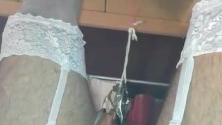 2017-08-25 Clamp with weight on sack swinging 2.mp4