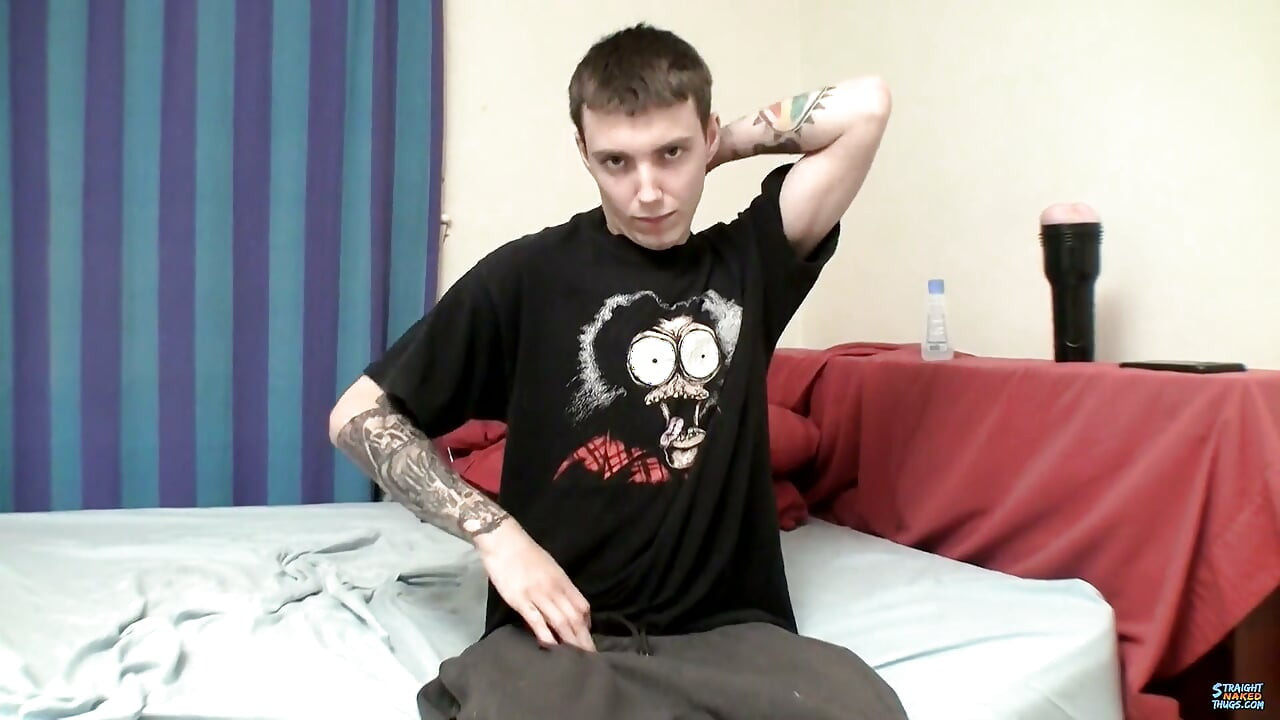Straight Boy Fucking a Fleshlight!