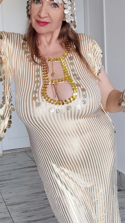 Busty hot GILF