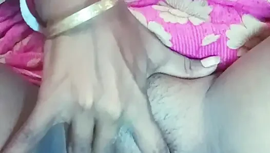 Indian bhabhi fingaring